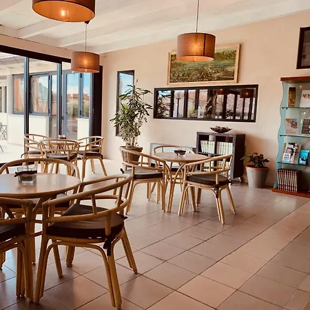 River Park מלון אמליה