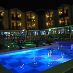 河公园酒店 3*