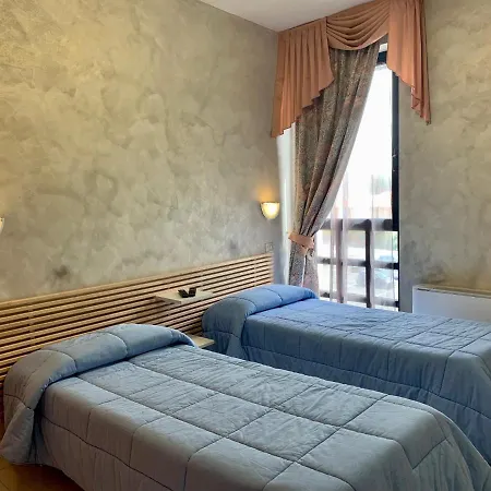 Hotel River Park