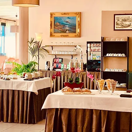 酒店 河公园酒店 3*