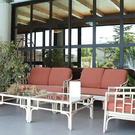 Hotel River Park